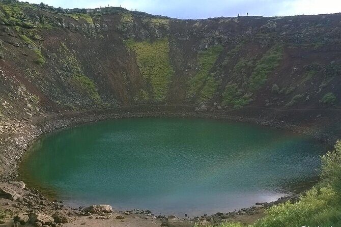 Classic Golden Circle & Kerið Small-Group Tour from Reykjavík - On Board Comfort: Climate Control, Wi‑Fi, and USB Power