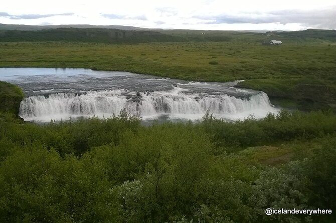 Classic Golden Circle & Kerið Small-Group Tour from Reykjavík - Kerið Crater: A Quick Rim Walk With Maximum Visual Payoff