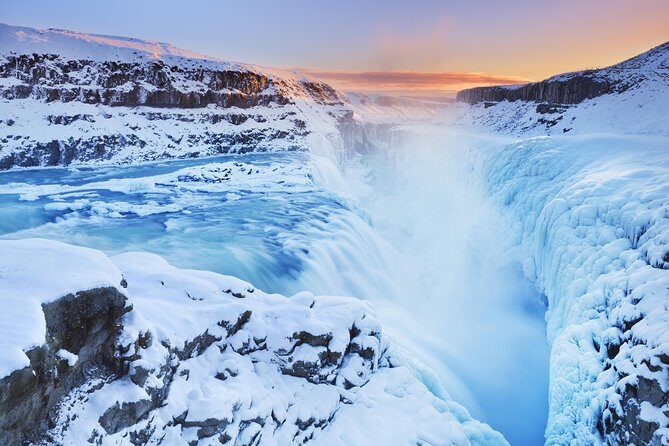 Fontana Geothermal Spa and Golden Circle Tour From Reykjavik - What You Actually Get On the Bus: Guide, Audio, Wi‑Fi, Power
