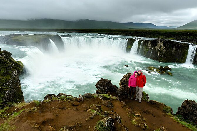 From Reykjavik: Full Day Private Golden Circle Tour in Iceland - Hveragerdi bakeries: a brief break on the way back