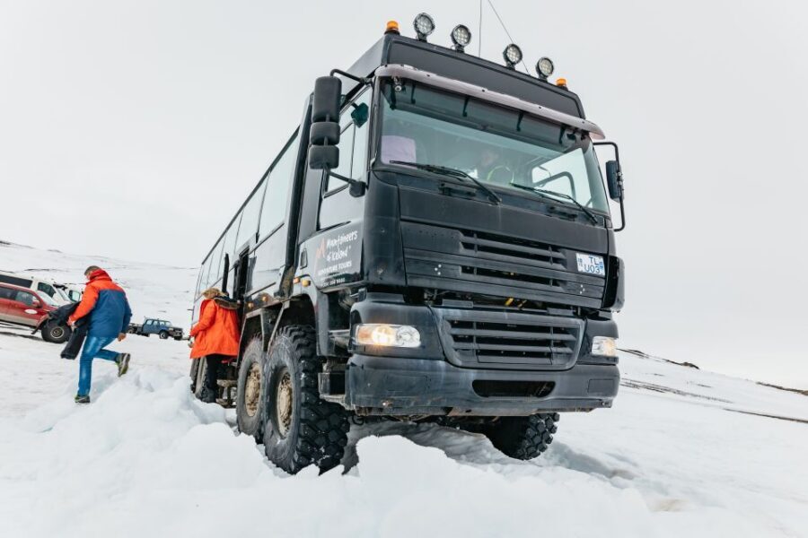 From Reykjavik: Golden Circle and Glacier Snowmobile Tour - Who should book this Golden Circle plus glacier snowmobile combo?