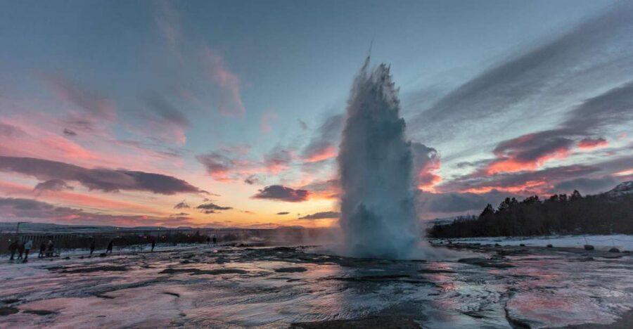 From Reykjavik: Golden Circle and Lava Caving Adventure - What to wear and rent for the crawl