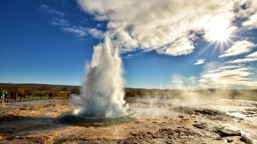 From Reykjavik: Golden Circle & Secret Lagoon Guided Tour - Gullfoss Waterfall: Iceland’s Pride and Your Lunch Window