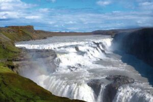 Golden Circle and Glacier Snowmobiling Day Trip from Reykjavik - Thingvellir National Park: tectonics, history, and a quick photo window