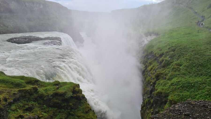 Golden Circle and Kerið Crater Small Group Tour - Þingvellir National Park and the Althing Site: Walking the Mid-Atlantic Ridge