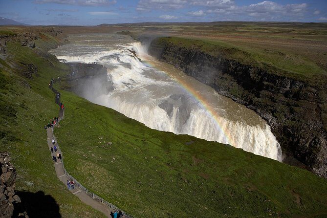 Golden Circle and Laugarvatn Fontana Geothermal Tour from Reykjavik - Thingvellir National Park: Rift Valley Views and Parliament Stories