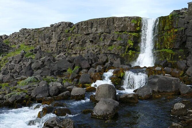Golden Circle and Sky Lagoon Full-Day Tour - Kerið Crater: Red Volcanic Rocks and Cyan Water