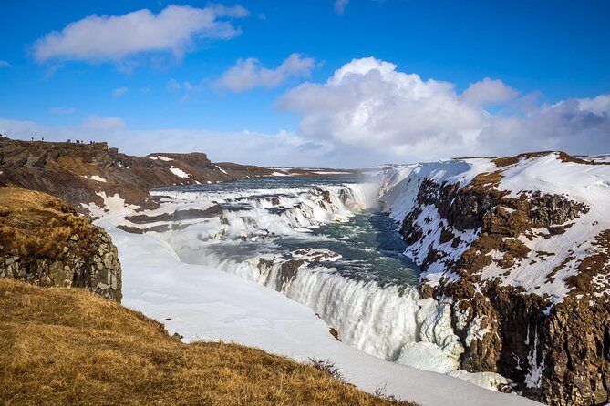 Golden Circle Classic Day Tour from Reykjavik - What the reviews’ guide names say about the tour style