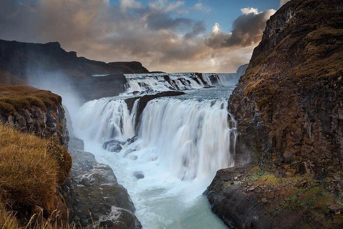 Golden Circle Classic in Small group - Also for cruises - Gullfoss waterfall: timing your photos at the Golden Waterfall
