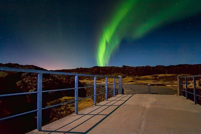 Golden Circle, Northern Lights and Blue Lagoon Tour with Ticket - Golden Circle Morning: Þingvellir, Gullfoss, Geysir, and Kerið