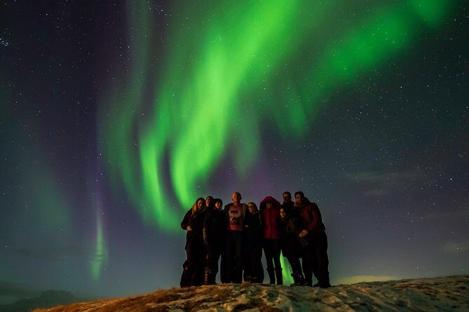 Golden Circle & Northern lights in Iceland - Your comfort and gear: audio guide, Wi‑Fi, USB, and earbuds