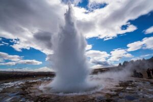 Golden Circle Premium Tour with Fridheimar Farm - What you get for the price: included sites and transport that cut the hassle