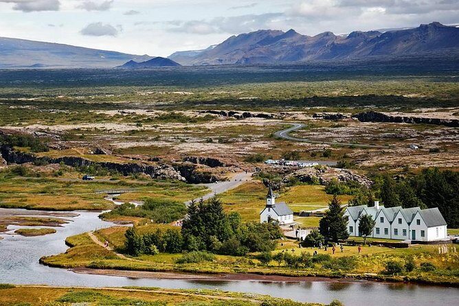 Golden Circle. Private Day Tour from Reykjavik - Haukadalur geothermal valley: why Strokkur is worth waiting for