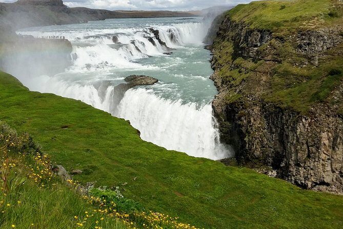 Golden Circle - Puffin Travel Private tour - Guides who shape the day (Gulla and Villi)