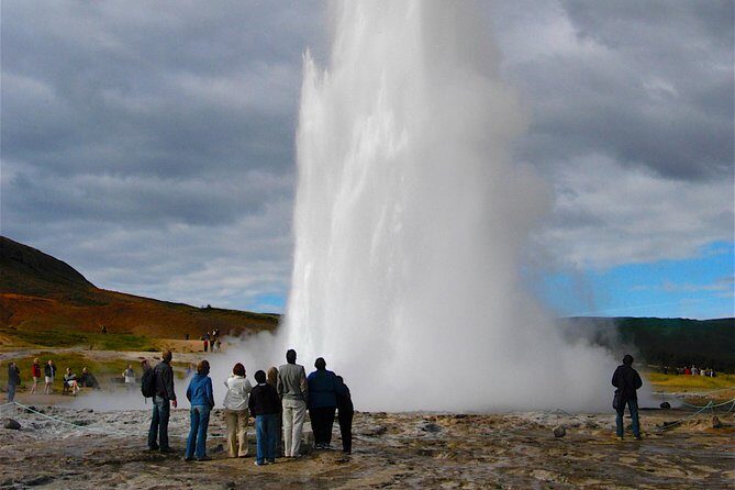 Golden Circle & Secret Lagoon & Friðheimar (lunch included) - PRIVATE TOUR - Hotel Pickup and the 9-Hour Rhythm (What It Feels Like)