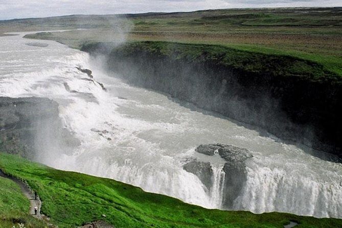 Golden Circle Small-Group Tour by Superjeep from Reykjavik - Gullfoss Waterfall and Gullfoss Café: The Golden Circle Moment Most People Remember