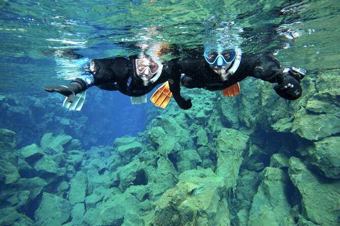 Golden Circle & Snorkeling in Silfra From Reykjavík with Free Photos - Þingvellir National Park: Where You’ll Pause and Look Closer
