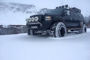 Golden Circle Super Jeep Adventure with Snowmobiling on Glacier - Geysir area and Strokkur: short wait, big payoff