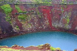 Golden Circle Tour - Private - From Geirsgata pickup to a climate-controlled ride between stops