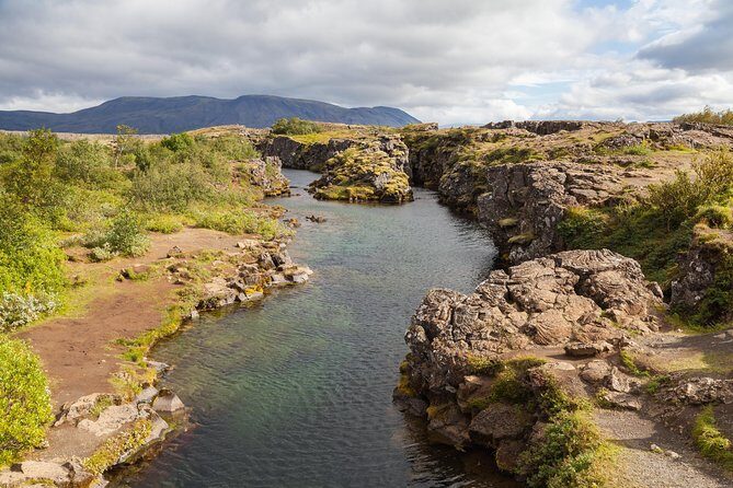 Golden Circle Tour - Private - Kerið Crater: the easy hike to a deep, colorful lake
