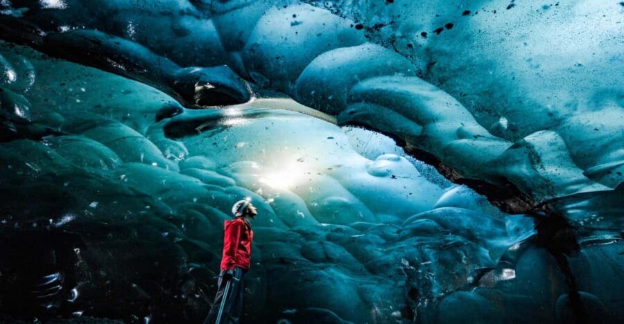 Iceland 3-Day Tour Golden Circle, Glacier Lagoon, & Ice Cave - Key things that make this tour worth your attention