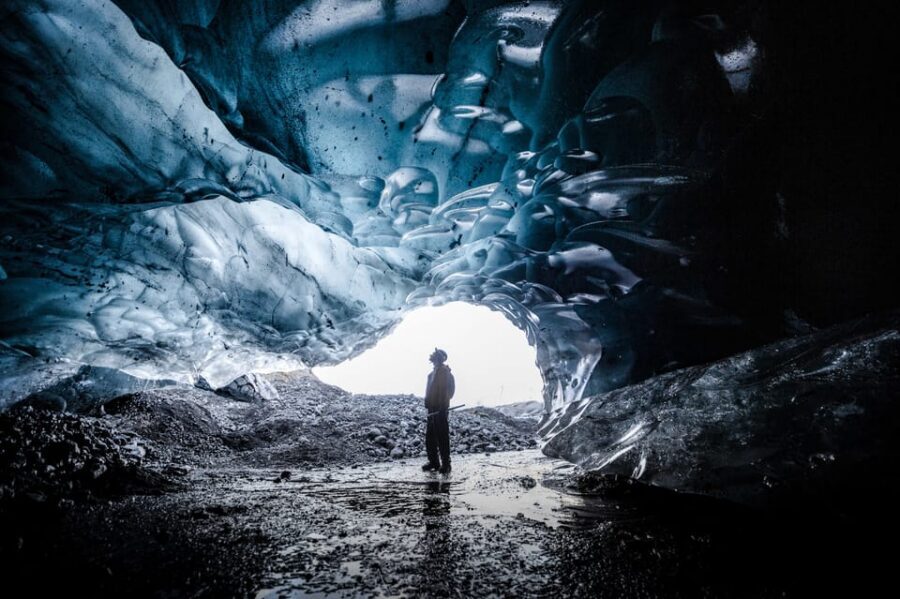 Iceland 3-Day Tour Golden Circle, Glacier Lagoon, & Ice Cave - Skaftafell-area nights and a realistic Northern Lights bonus