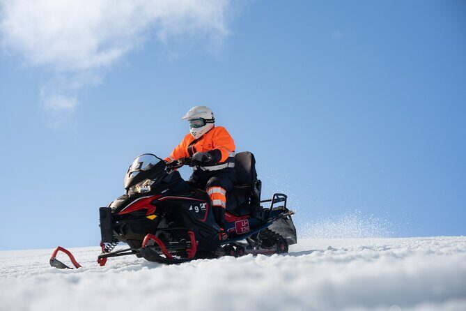 Iceland Golden Circle & Glacier Snowmobiling Guided Experience - Þingvellir National Park: More Than a Pretty Valley