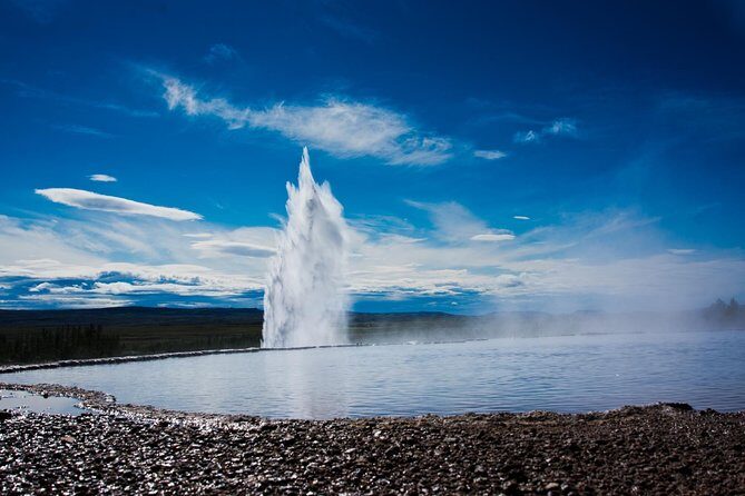 Private Golden Circle Classic Tour from Reykjavik - Thingvellir National Park: the rift you can stand beside