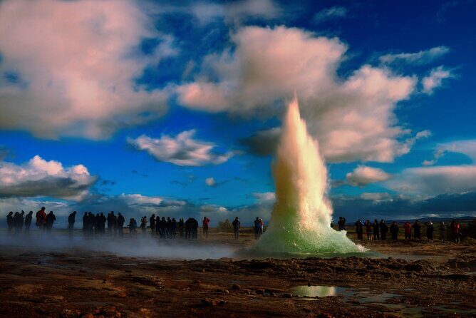 Private Golden Circle Tour by Luxury SUV from Reykjavik - Private Golden Circle in a luxury SUV: what you’re really buying