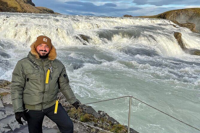 Private Golden Circle tour in a premium class car. - Gullfoss and Geysir: the big names, timed for real viewing