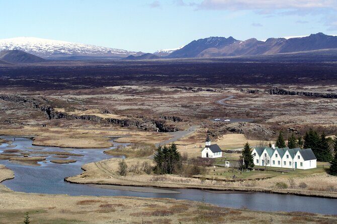 Private Golden Circle tour in a premium class car. - Efstidalur II farm stop and Þingvellir National Park in one smooth arc
