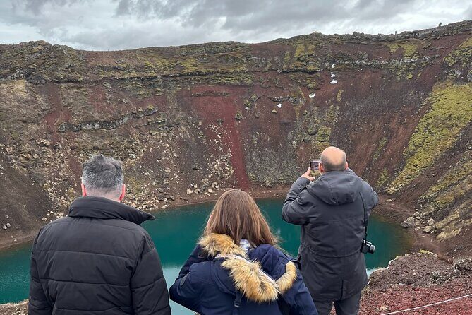 Private Guided Tour Golden Circle & Friðheimar Greenhouse Iceland - Friðheimar greenhouse stop: a break from sightseeing, meals not included