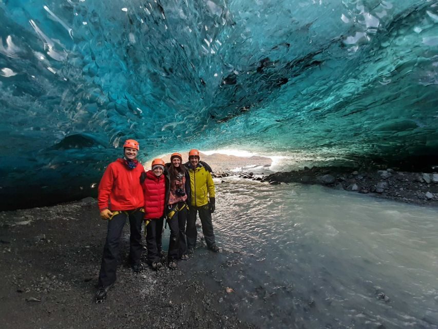 Reykjavik: 3-day South Coast and Golden Circle Experience - Day 1 geothermal details you’ll appreciate in real time