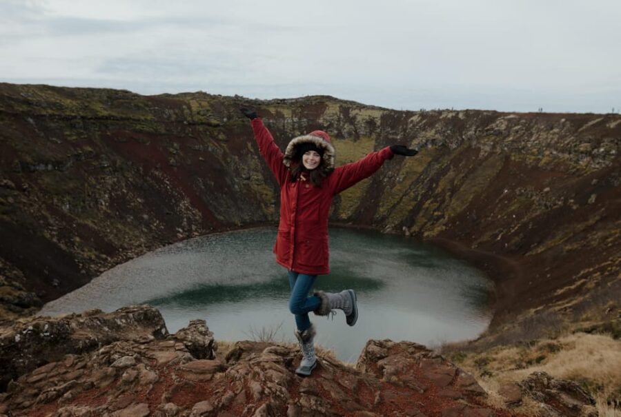 Reykjavík: Golden Circle, Bruarfoss, and Kerid Crater Tour - Kerið crater and the color contrast: why April matters here