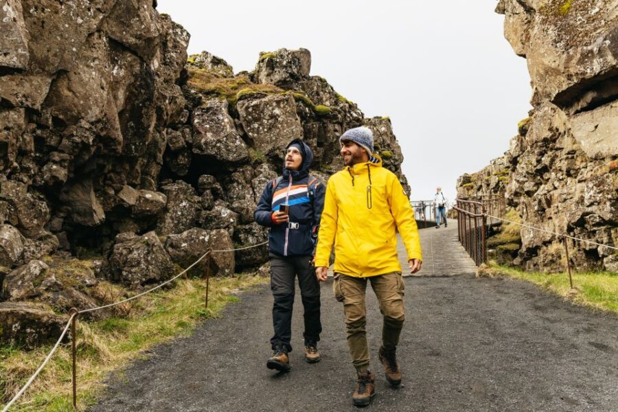 Reykjavik: Golden Circle, Crater & Blue Lagoon Minibus Tour - Þingvellir National Park: Where Iceland’s Plates Meet