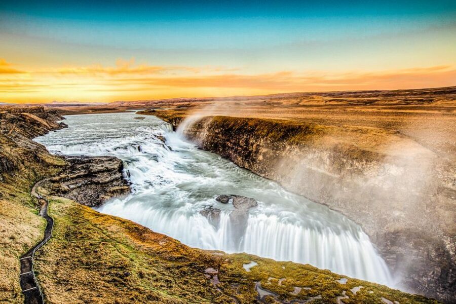 Reykjavik: Golden Circle Full-Day Tour with Kerid Crater - Getting There: Pickup Options and the Höfðatorg Meeting Point