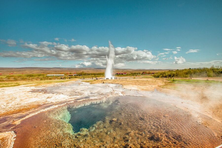 Reykjavik: Golden Circle Full-Day Tour with Kerid Crater - Þingvellir National Park: Where the Earth Is Literally Pulling Apart