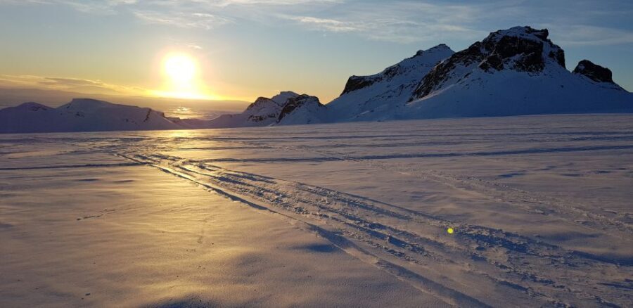 Reykjavik: Golden Circle & Langjökull Glacier on a Jeep - Who should book this jeep Golden Circle day?