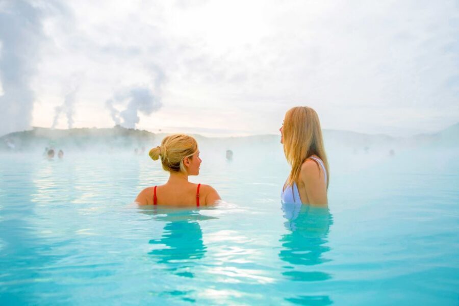 Reykjavík: Golden Circle Minibus Tour & Blue Lagoon Transfer - Thingvellir National Park and the North Atlantic Divergent Ridge