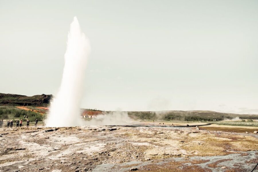 Reykjavík: Golden Circle Minibus Tour & Blue Lagoon Transfer - Blue Lagoon Transfer: Your Soak Window and How to Protect It