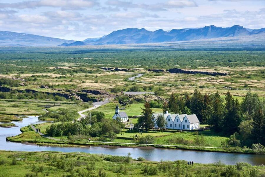 Reykjavík: Golden Circle, Secret Lagoon, & Friðheimar Tour - Brú horse farm: a quick culture stop that breaks up the route