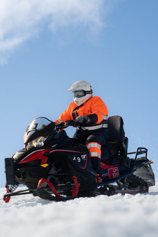 Reykjavik: Golden Circle Super Jeep Tour with Snowmobiling - What’s included (and the one thing you’ll need to plan)