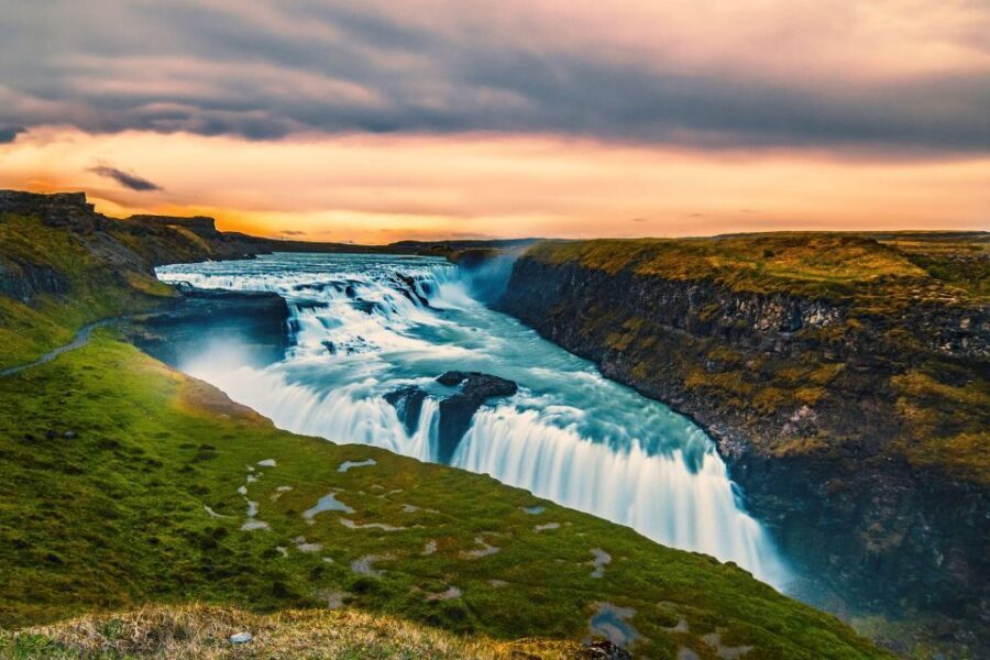 Reykjavik: Golden Circle, Tomato Farm and Kerið Crater Tour - Key things to know before you go