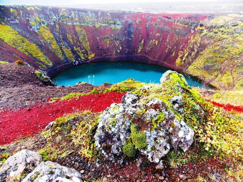 Reykjavik: Golden Circle, Tomato Farm and Kerið Crater Tour - Gullfoss Waterfall: the moment the trip feels physical
