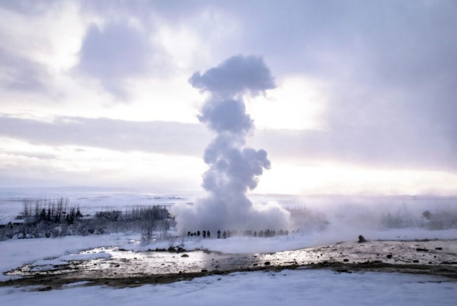 Reykjavik: Golden Circle, Tomato Farm and Kerið Crater Tour - Price and value: what $152 buys you in Iceland terms