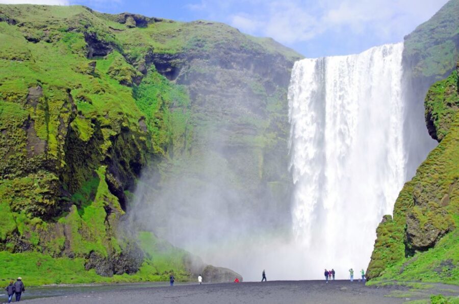 Reykjavik: Private Golden Circle and South Coast Tour - Seljalandsfoss behind the water and Skógafoss for the big picture