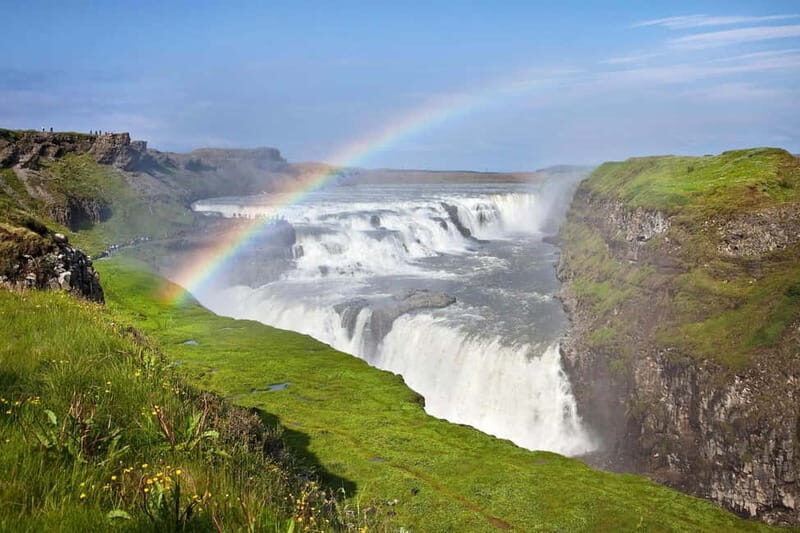 Reykjavik: The Golden Circle Full-Day Tour - Stop 1: Friðheimar geothermal greenhouse and tomato tastings