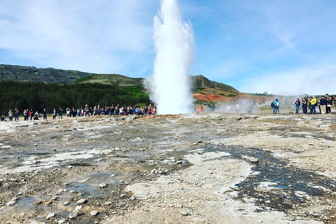 Small-group Golden Circle Classic Tour from Reykjavik - Kerið Crater: volcanic colors and a lake you can reach