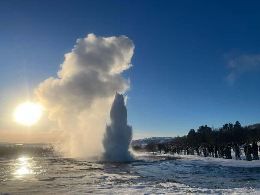 Small Group: Golden Circle & Friðheimar Visit From Reykjavik - Geysir Geothermal Area: watch Strokkur with real timing