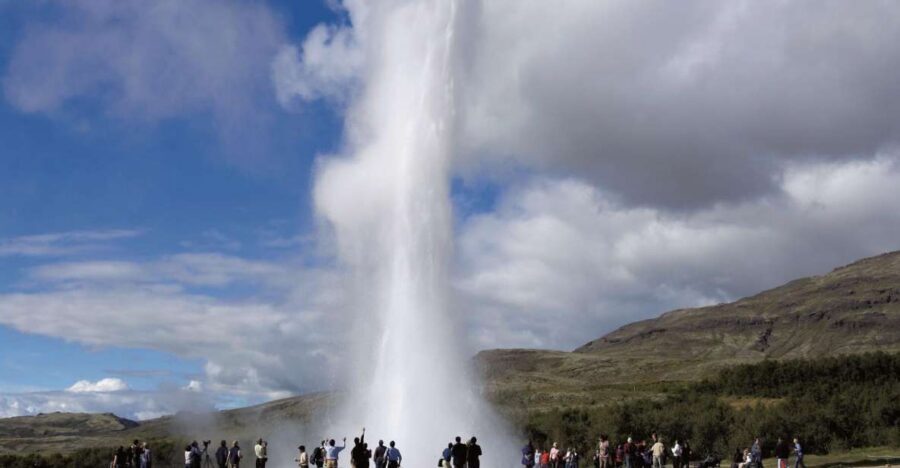 The Golden Circle & Hop On - Hop Off Combo Deal - Friðheimar greenhouse: geothermal heat and pesticide-free tomatoes